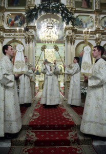 Всенощное бдение в храме в честь Покрова Пресвятой Богородицы Саратова