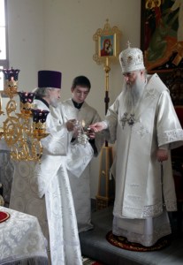 Божественная Литургия в Cвято-Никольском мужском монастыре г. Саратова