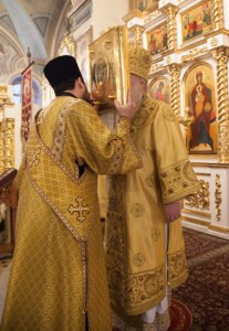 Божественная литургия в Свято-Троицком кафедральном соборе г. Покровска