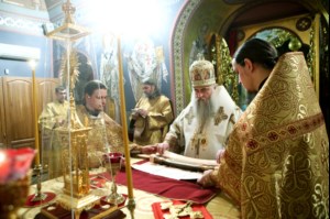 Божественная литургия в Свято-Троицком кафедральном соборе г.Саратова