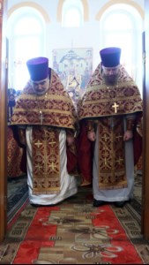 Божественная литургия в храме в честь Воздвижения Честнаго и Животворящего Креста Господня на территории Вольского военного института материального обеспечения