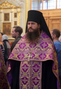 Всенощное бдение в храме в честь Покрова Пресвятой Богородицы г.Саратова