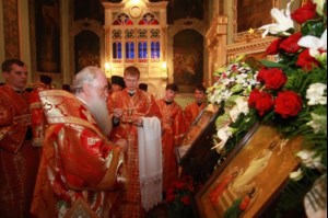 Всенощное бдение в Духосошественском кафедральном соборе Саратова