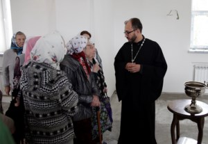 Прихожане строящегося храма святых Адриана и Наталии молитвенно отметили день памяти святых
