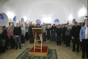 Божественная литургия в храме в честь Благовещения Пресвятой Богородицы г.Саратова