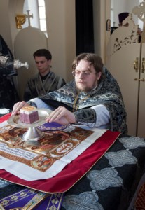 Литургия Преждеосвященных Даров, малое повечерие, утреня и первый час на Архиерейском подворье — храме во имя святых равноапостольных Кирилла и Мефодия при СГУ