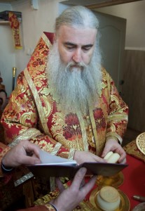 Божественная литургия в храме во имя святой блаженной Матроны Московской п.Красный Октябрь Саратовского района