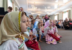 В Саратове прошел финальный этап епархиального фестиваля детского творчества «Поделись радостью с другом» (младшая группа)