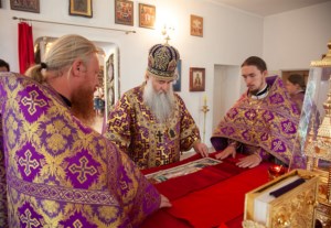 Божественная литургия на Подворье Свято-Никольского мужского монастыря г.Саратова с.Елшанка Воскресенского района