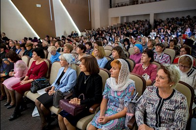 Митрополит Лонгин принял участие в пленарном заседании Покровских образовательных чтений