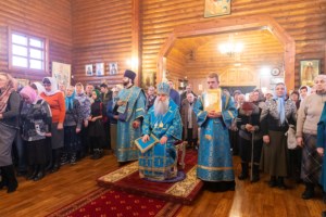 Божественная литургия в храме в честь Сретения Господня г.Саратова