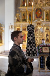 Великое повечерие с чтением канона преподобного Андрея Критского в Свято-Троицком кафедральном соборе г. Вольска