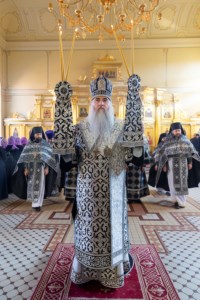 Литургия Преждеосвященных Даров на Архиерейском подворье — в храме во имя святого апостола и евангелиста Иоанна Богослова при СПДС
