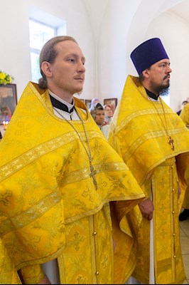 Божественная литургия в храме во имя святителя Николая Японского г. Саратова