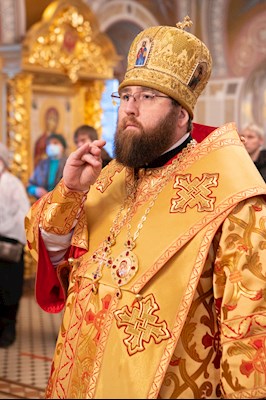 Митрополит Игнатий совершил Божественную литургию в Свято-Троицком кафедральном соборе г. Саратова