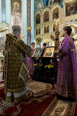 Всенощное бдение в храме в честь Сошествия Святого Духа г. Саратова