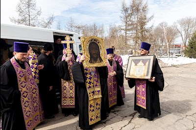 В Саратове и Покровске прошел автомобильный крестный ход со святынями Саратовской митрополии