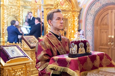 Божественная литургия в Свято-Троицком кафедральном соборе г. Саратова