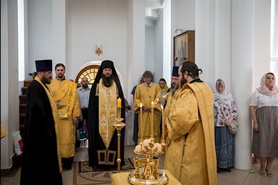 В саратовских храмах отметили День Крещения Руси