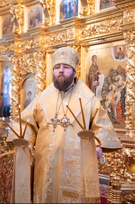 Митрополит Игнатий совершил Божественную литургию в Свято-Троицком кафедральном соборе г. Саратова