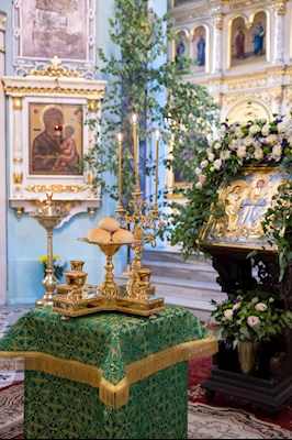 Митрополит Игнатий совершил всенощное бдение в Свято-Духовском соборе г. Саратова