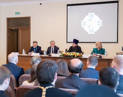 Состоялось пленарное заседание научного форума, приуроченного ко Дню славянской письменности и культуры