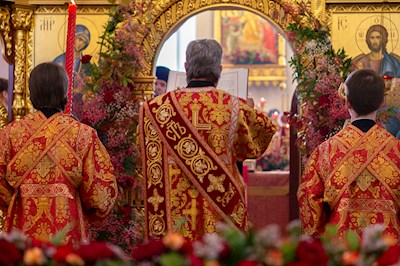 Божественная литургия в храме великомученика Георгия Победоносца г. Саратова