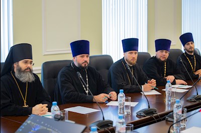 Митрополит Игнатий возглавил работу заседания Епархиального совета