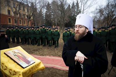 Митрополит Игнатий совершил чин освящения и закладки камня в честь строительства храма во имя Архистратига Божия Михаила на территории военного училища