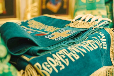 Архиереи Саратовской митрополии совершили Божественную литургию в соборном храме святого благоверного князя Александра Невского г. Ртищево