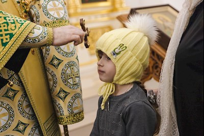 Архиереи Саратовской митрополии совершили Божественную литургию в соборном храме святого благоверного князя Александра Невского г. Ртищево