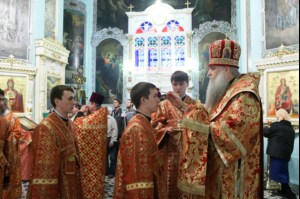 Всенощное бдение в Духосошественском кафедральном соборе Саратова
