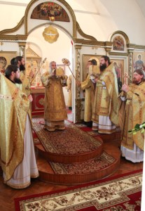 Божественная литургия в Спасо-Преображенском мужском монастыре Саратова