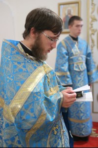 Божественная литургия в храме в честь Покрова Пресвятой Богородицы р.п. Новые Бурасы