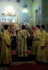 Всенощное бдение в храме в честь Покрова Пресвятой Богородицы г. Саратова
