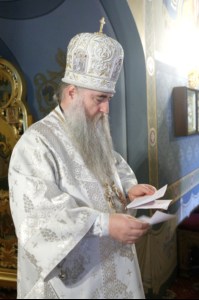 Крещальная литургия в Свято-Троицком кафедральном соборе города Саратова