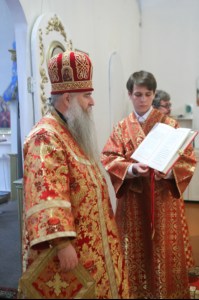 Божественная литургия в храме в честь Покрова Пресвятой Богородицы р.п. Новые Бурасы