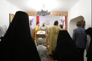 Божественная литургия и Великое освящение в Свято-Алексиевском женском монастыре г. Саратова