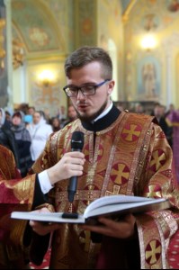 Вечерня в соединении с Литургией Василия Великого и Чин умовения ног в храме в честь Покрова Пресвятой Богородицы г.Саратова