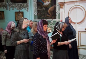 Утреня с чтением Великого канона преподобного Андрея Критского в храме в честь Сошествия Святого Духа г. Саратова