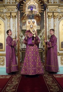 Всенощное бдение в храме в честь Сошествия Святого Духа г.Саратова