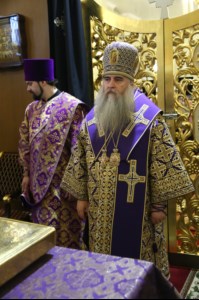 Всенощное бдение на Архиерейском подворье – храме во имя преподобного Серафима Саровского г.Саратова