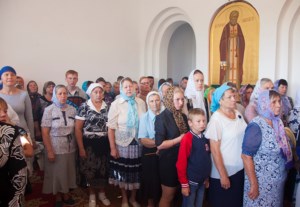 Божественная литургия в храме в честь Успения Пресвятой Богородицы п. Возрождение Хвалынского района