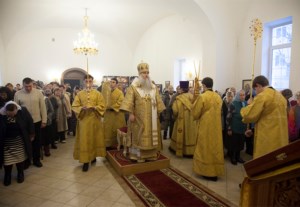 Божественная литургия в храме во имя святителя Николая Японского г. Саратова