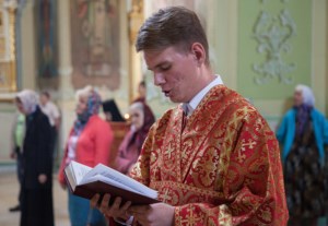 Всенощное бдение в храме в честь Покрова Пресвятой Богородицы г.Саратова