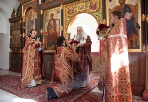 Божественная литургия на Архиерейском подворье – храме в честь иконы Божией Матери «Утоли моя печали» г.Саратова