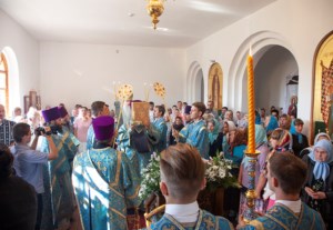 Божественная литургия в Свято-Успенском храме пос. Возрождение Хвалынского района