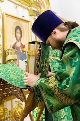 Божественная литургия в Спасо-Преображенском мужском монастыре г. Саратова