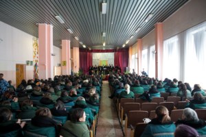 Архиерейский хор Саратовской митрополии выступил в исправительной колонии