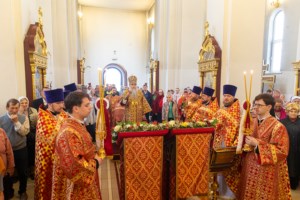 Божественная литургия в храме великомученика Георгия Победоносца г. Саратова